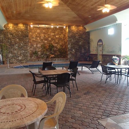קורנינג The Lodge At Rolling Hills Casino & Resort מראה חיצוני תמונה